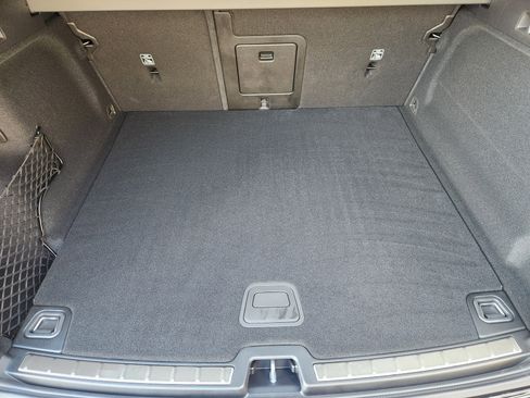 New 2026 Volvo XC60 B5 Ultra w/ Protection Package Premier image 34