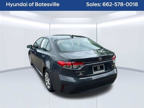 Used 2024 Toyota Corolla LE FWD image 3