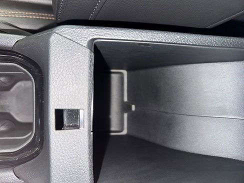 Used 2024 Jeep Compass Limited image 24