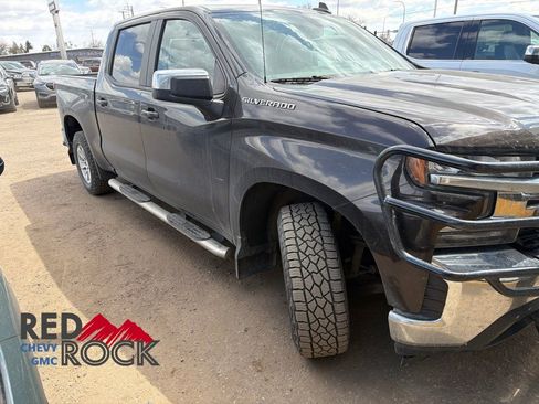 Used 2019 Chevrolet Silverado 1500 LT w/ All-Star Edition AWD/4WD image 3