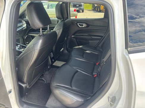 Used 2022 Jeep Compass High Altitude AWD/4WD image 11