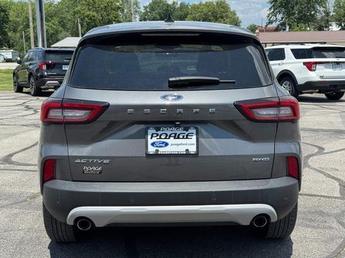 Used 2023 Ford Escape Active w/ Tech Pack #2 AWD/4WD image 4