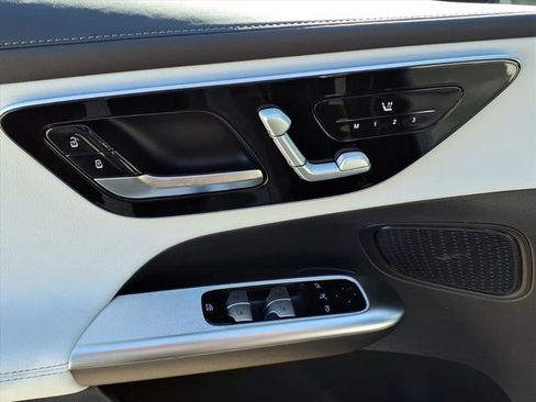 New 2026 Mercedes-Benz GLC 300 GLC 300 image 13