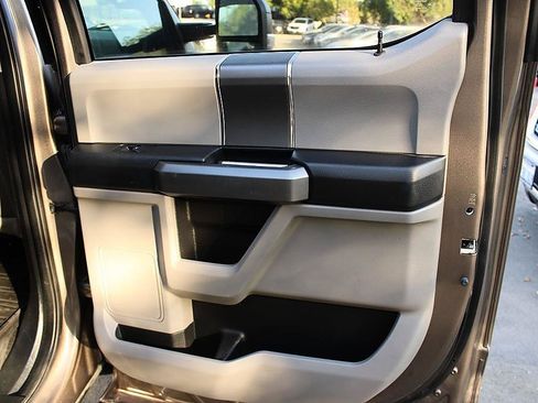 Used 2019 Ford F150 XLT w/ Equipment Group 302A Luxury AWD/4WD image 22