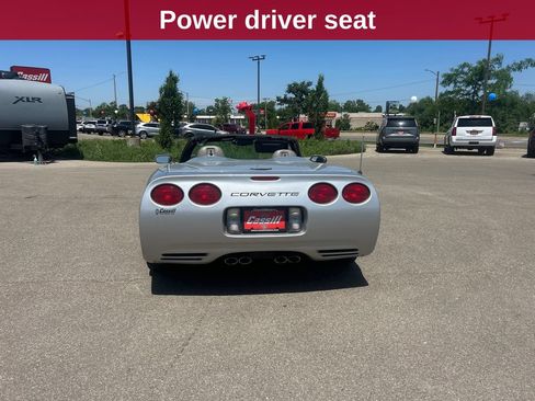 Used 2001 Chevrolet Corvette Convertible w/ Preferred Equipment Group2 RWD image 4