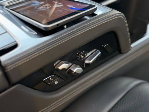 Used 2018 BMW M760i xDrive AWD/4WD image 89