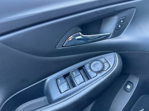 Used 2017 Chevrolet Volt Premier w/ Driver Confidence II Package image 12