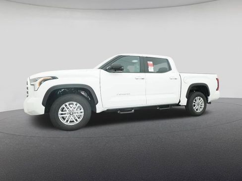 New 2026 Toyota Tundra SR5 image 18