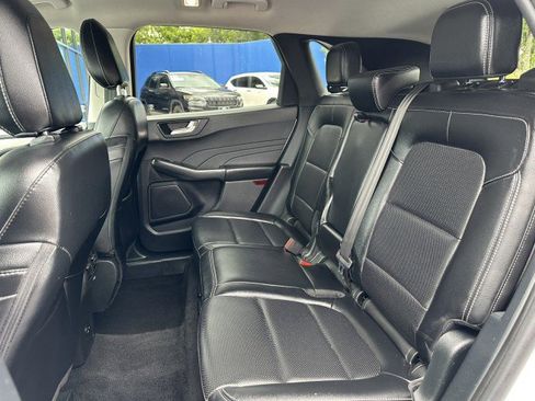 Used 2022 Ford Escape SEL image 18