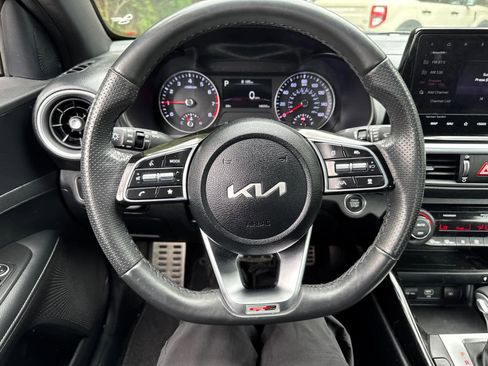 Used 2023 Kia Forte GT-Line w/ GT-Line Premium Package image 18