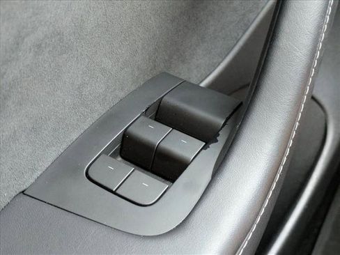 Used 2023 Tesla Model 3 Standard Range RWD image 17