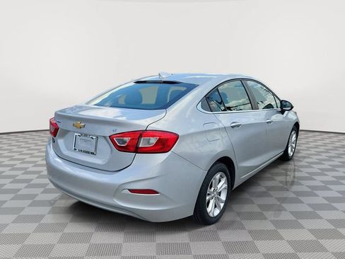 Used 2019 Chevrolet Cruze LT FWD image 5
