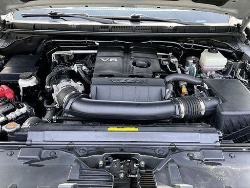 Used 2022 Nissan Frontier PRO-4X w/ Pro-4X Premium Package AWD/4WD image 37