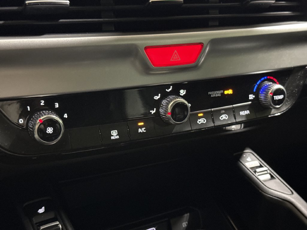 Used 2020 Kia Telluride S AWD/4WD image 16