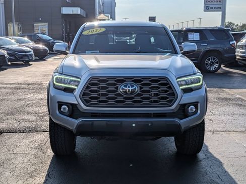 Used 2022 Toyota Tacoma TRD Off-Road AWD/4WD image 2
