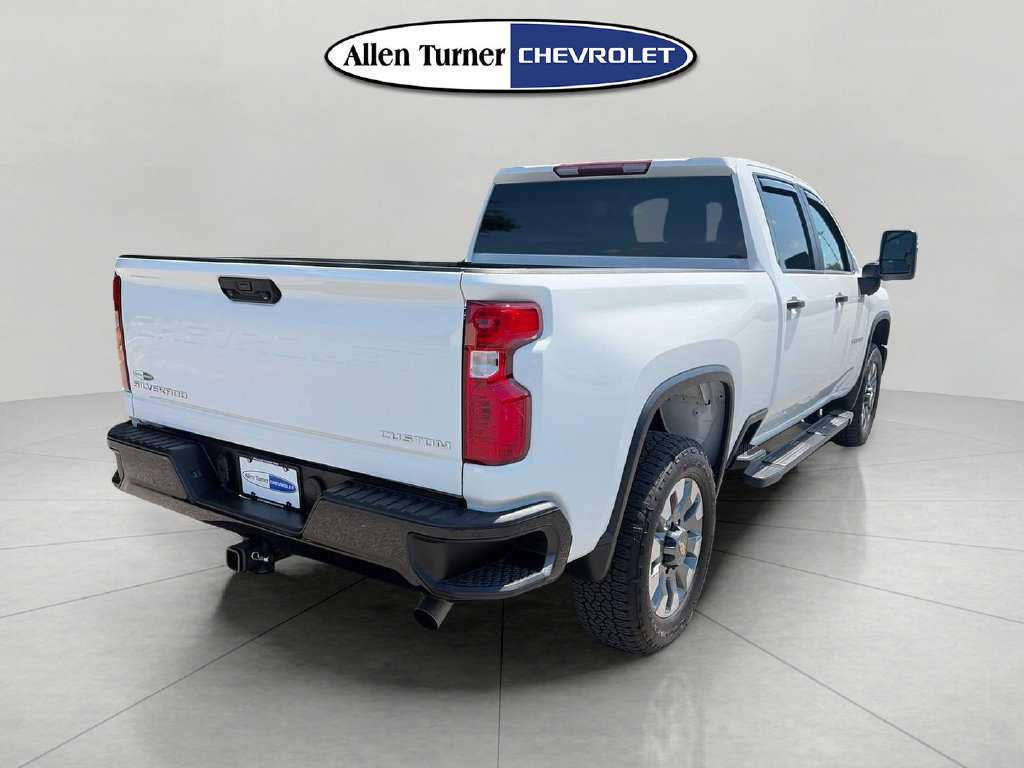 Used 2025 Chevrolet Silverado 2500 Custom w/ Custom Convenience Package AWD/4WD image 4