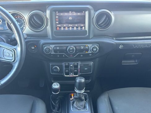 Used 2021 Jeep Wrangler Unlimited Sport image 3