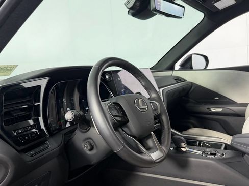 Used 2025 Lexus TX 550h AWD Plug-In Hybrid w/ Technology Package image 20