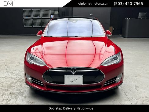 Used 2015 Tesla Model S 90D image 11