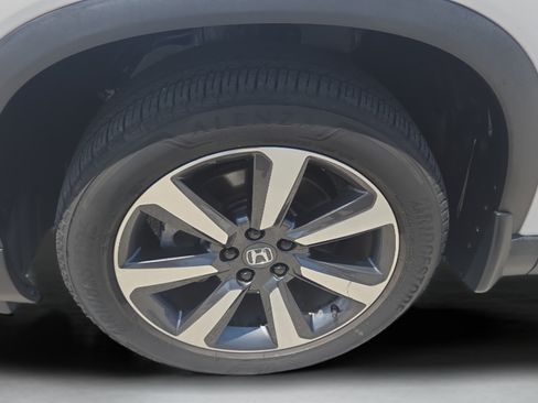 Certified 2025 Honda Pilot Touring image 37