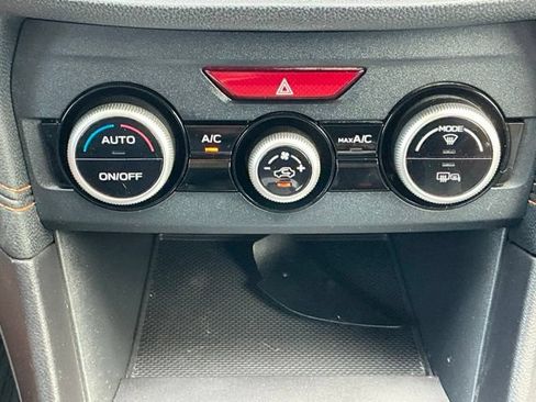 Used 2020 Subaru Crosstrek 2.0i Premium w/ Moonroof Package 2 AWD/4WD image 13
