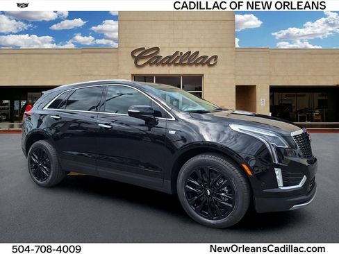 New 2026 Cadillac XT5 Luxury w/ LPO, ONYX Package FWD image 1