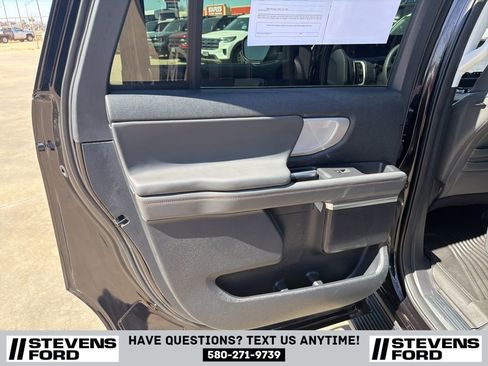 Used 2025 Ford Expedition Max Active AWD/4WD image 39