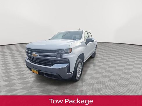 Used 2020 Chevrolet Silverado 1500 LT image 3