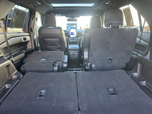 Used 2021 Ford Explorer ST w/ Equipment Group 401A image 16