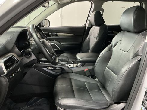 Used 2022 Kia Telluride EX w/ EX Premium Package image 21