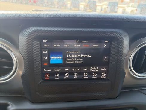 Used 2021 Jeep Wrangler Unlimited Sahara image 22