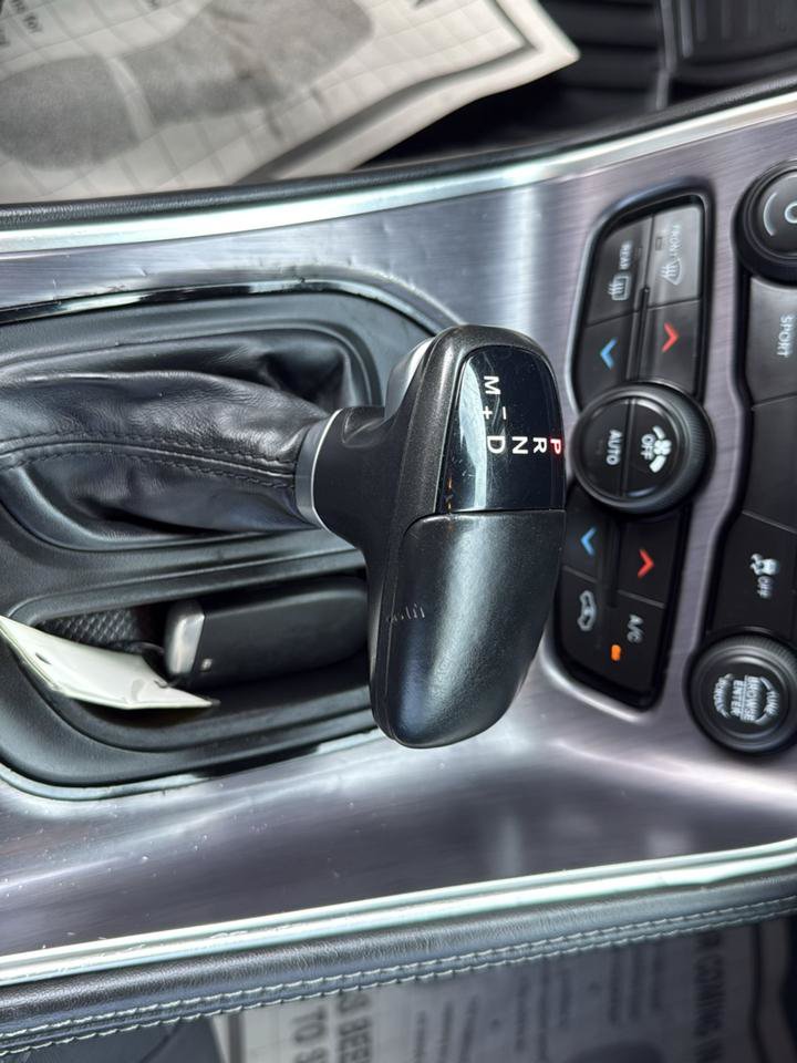 Used 2018 Dodge Challenger SXT RWD image 22