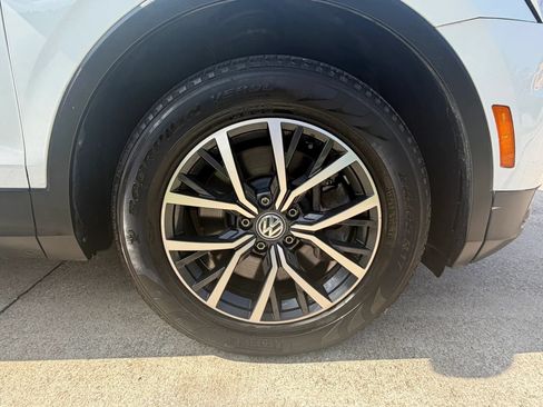 Used 2019 Volkswagen Tiguan SE FWD image 42