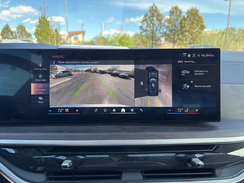 Used 2024 BMW X7 xDrive40i w/ Premium Package image 15