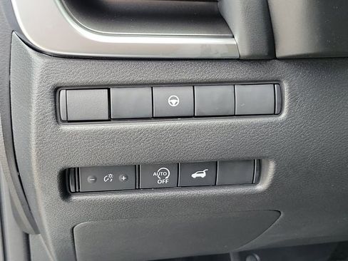 New 2026 Nissan Rogue SV AWD/4WD image 18