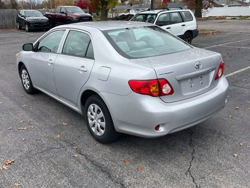 Used 2010 Toyota Corolla S image 9