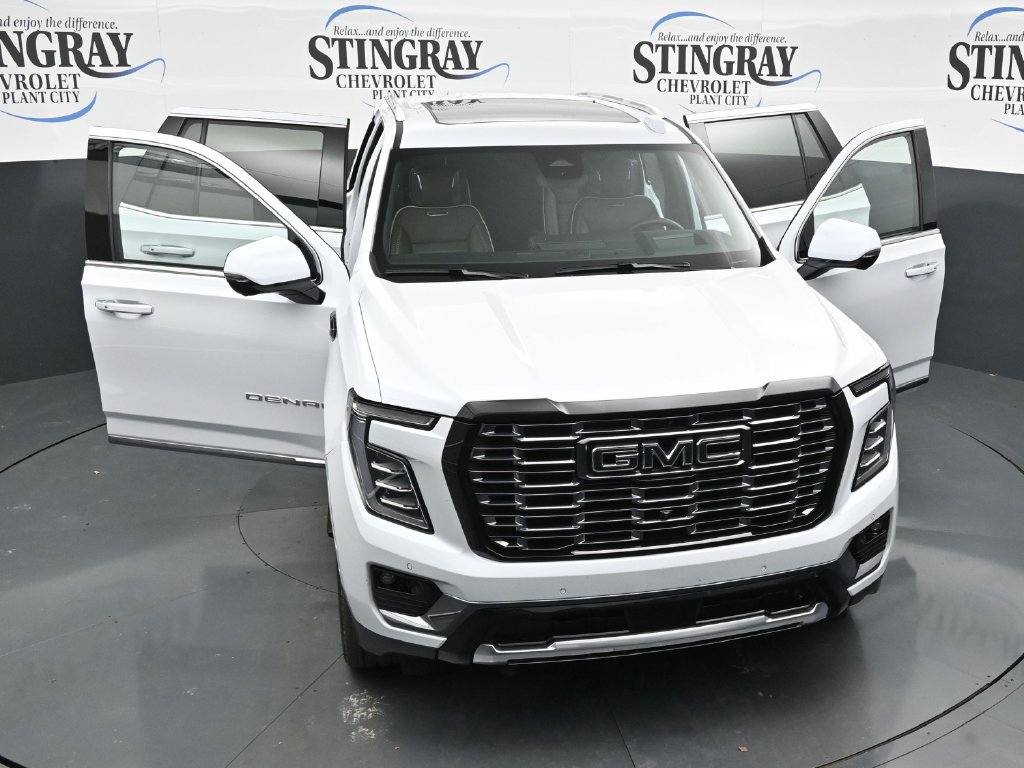 Used 2026 GMC Yukon Denali Ultimate w/ LPO, Floor Liner Package AWD/4WD image 34