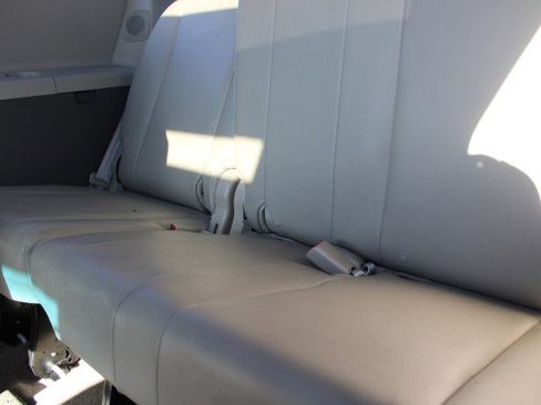 Used 2014 Toyota Sienna Limited w/ Limited Premium Package image 9