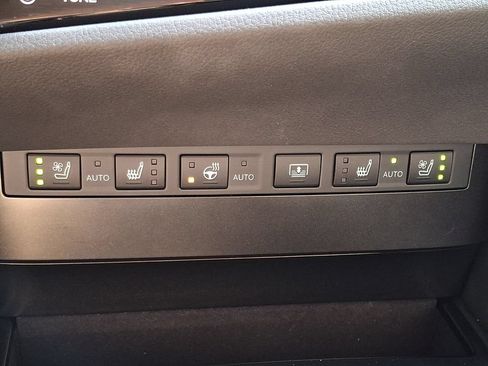 Used 2025 Lexus ES 350 Ultra Luxury w/ Accessory Package (Z2) FWD image 24
