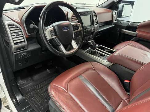 Used 2019 Ford F150 Platinum w/ Equipment Group 701A Luxury AWD/4WD image 11