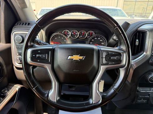 Used 2023 Chevrolet Silverado 3500 LT AWD/4WD image 17