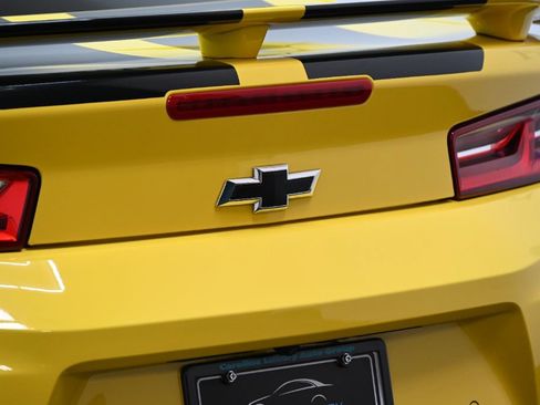 Used 2018 Chevrolet Camaro SS RWD image 15