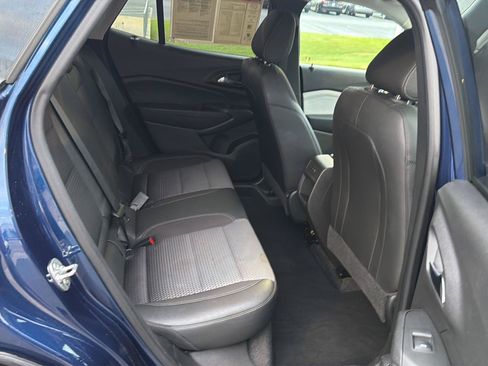 Used 2024 Chevrolet Trax LT FWD image 12