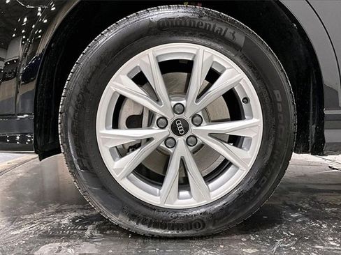 Used 2025 Audi Q3 2.0T Premium w/ Convenience Package image 8