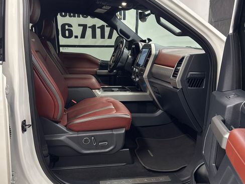 Used 2022 Ford F450 Platinum image 15