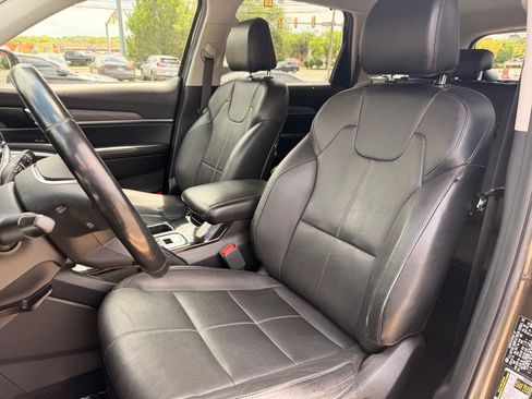 Used 2020 Kia Telluride EX AWD/4WD image 11