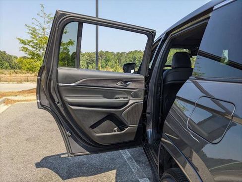 Certified 2025 Jeep Grand Cherokee L Overland AWD/4WD image 67