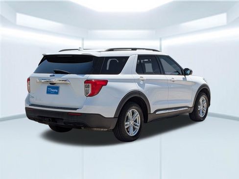 Used 2020 Ford Explorer XLT w/ Class III Trailer Tow Package AWD/4WD image 6