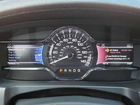 Used 2014 Lincoln MKS w/ Equipment Group 101A FWD image 27