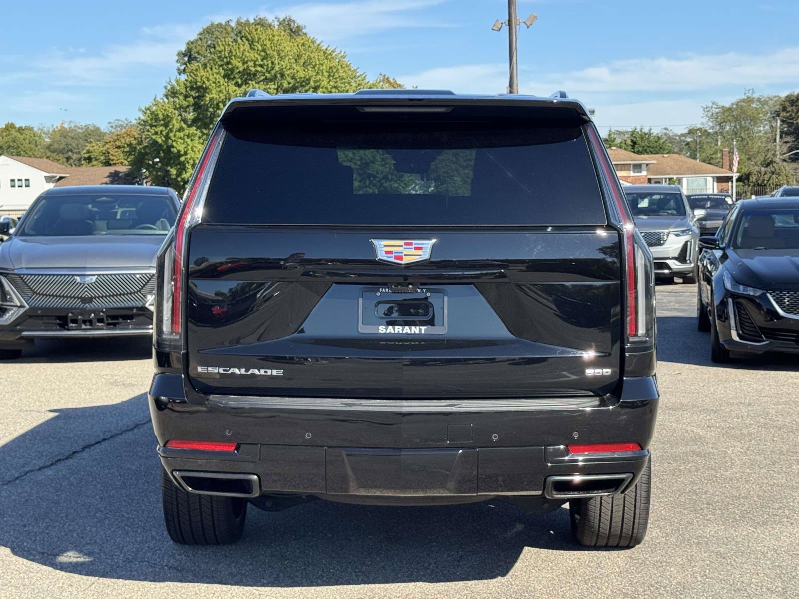 Used 2025 Cadillac Escalade Sport Platinum w/ LPO, ONYX Package AWD/4WD image 6